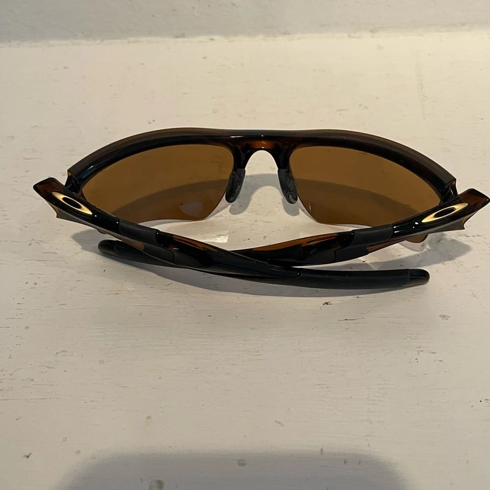 Authentic Oakley Sunglasses - Picture 5 of 6